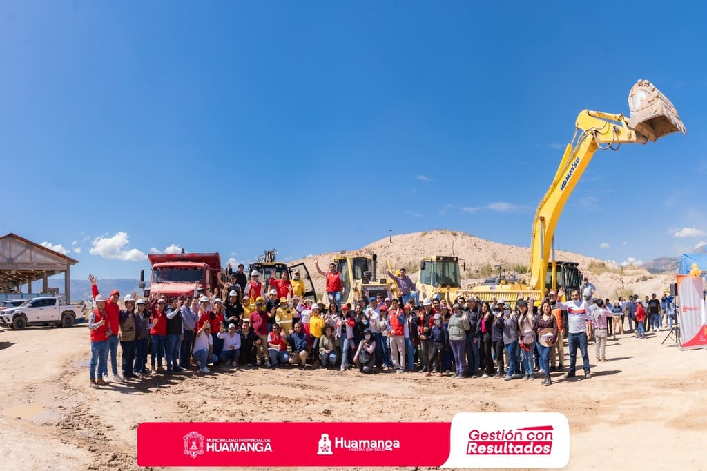 CHARANGUITO INAUGURA MODERNA INFRAESTRUCTURA PARA RELLENO SANITARIO DE UCHUYPAMPA